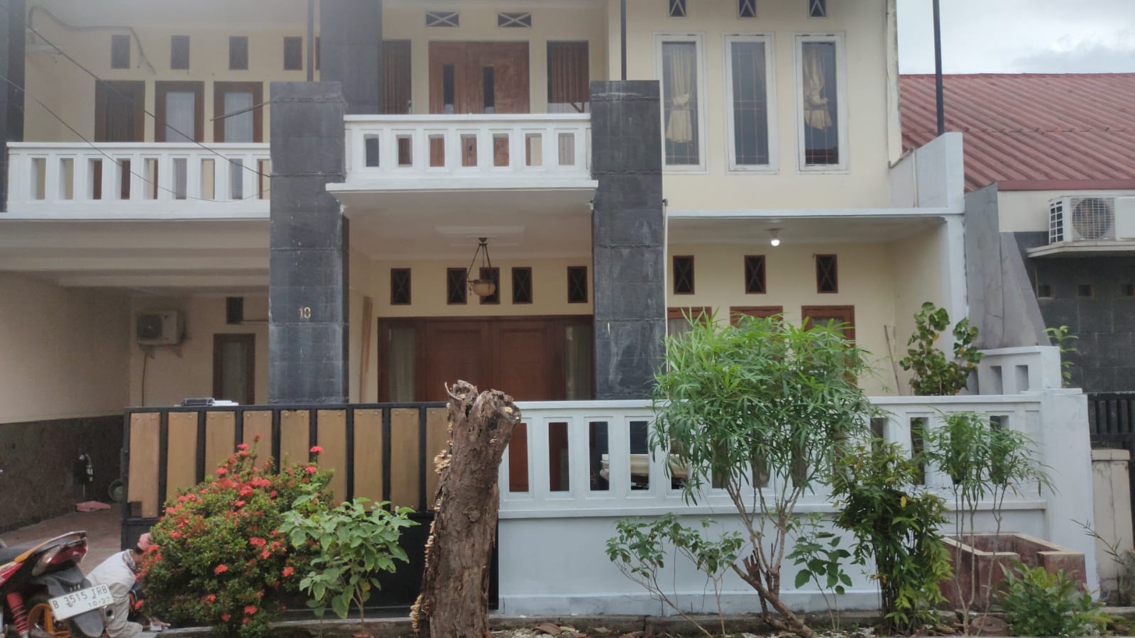 Tampak Depan Luar - Griya Ananda
